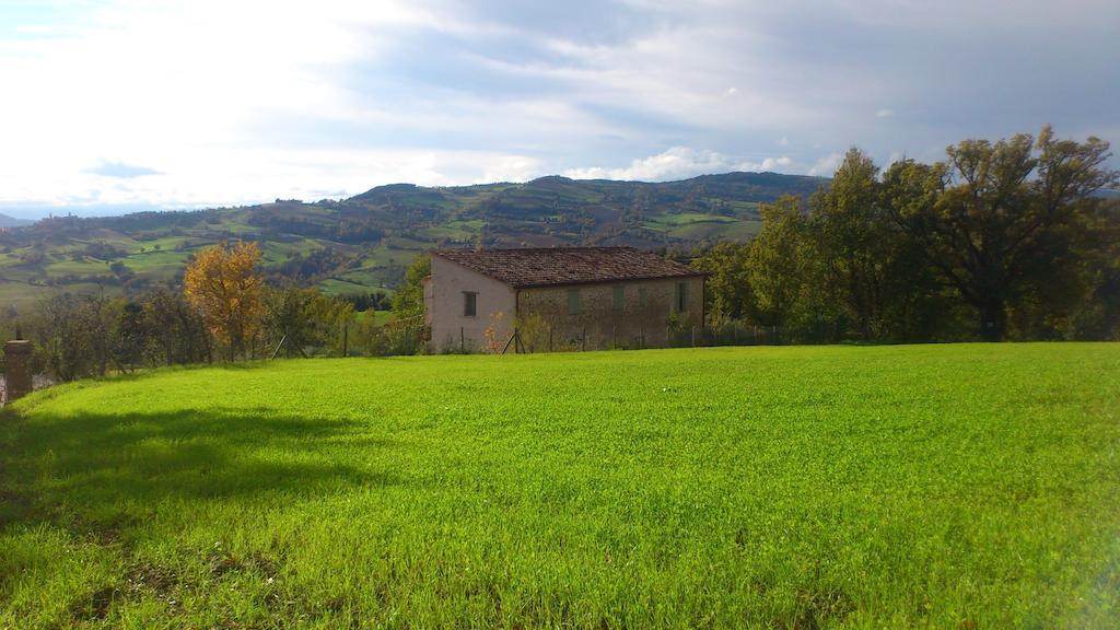Bed and Breakfast Poggio Dei Prugnoli à Tavoleto Extérieur photo